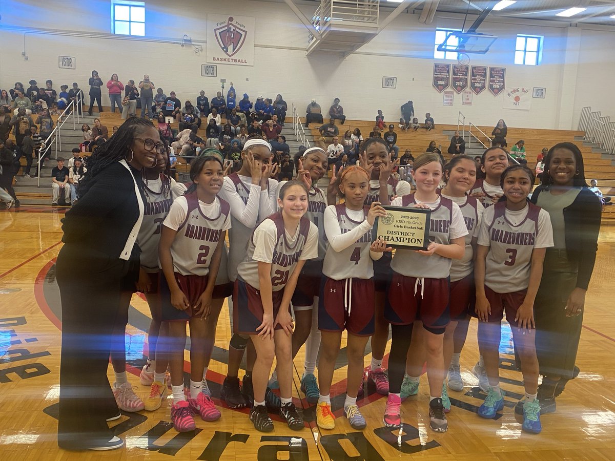 Lady Knights Basketball tweet media