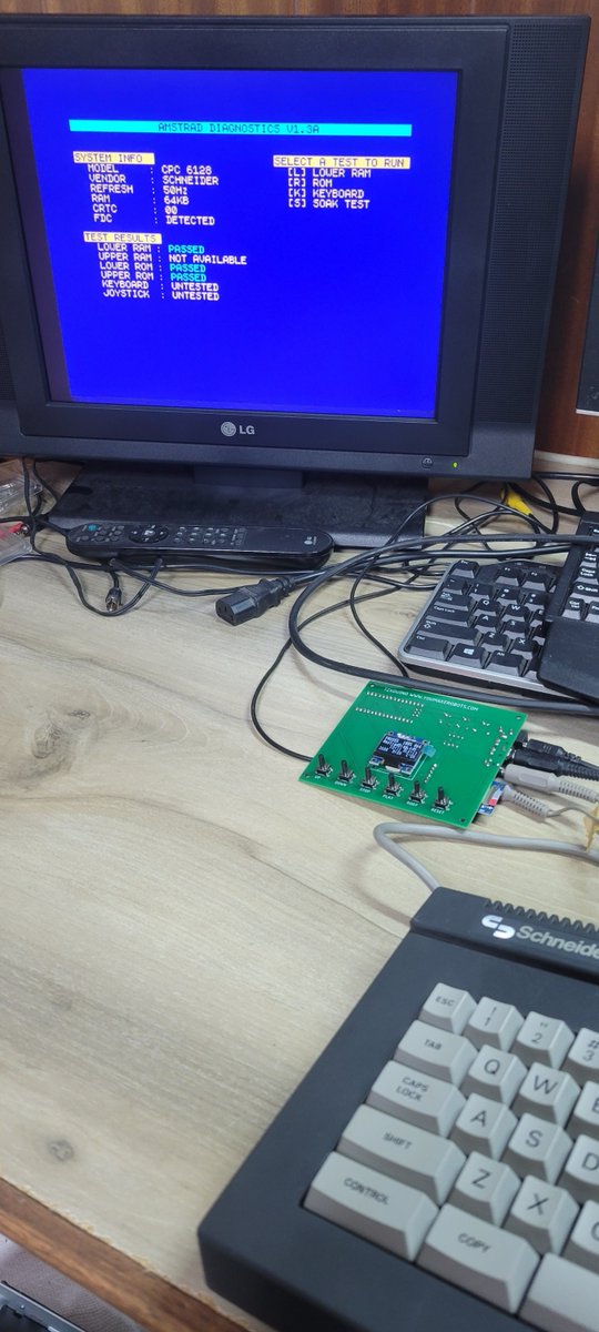 IT’S ALIVE! I used the jumper trick to bypass the PAL and hardcode only the first 64k and the machine works. I was even able to read some programs from tape. So this basically means I have a failure in the upper memory or the PAL.
#retrocomputing #amstrad #cpc #cpc6128