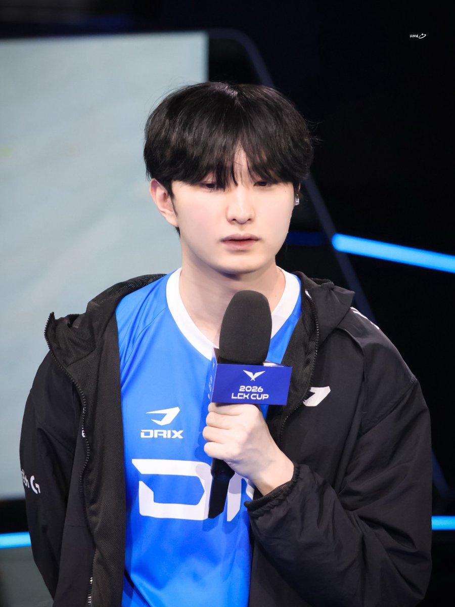 han1pic's tweet photo. 260206 Lck cup DNS vs KT

POM 인터뷰 🦊

#DEOKDAM #덕담 #서대길 https://t.co/FRisItTJXL