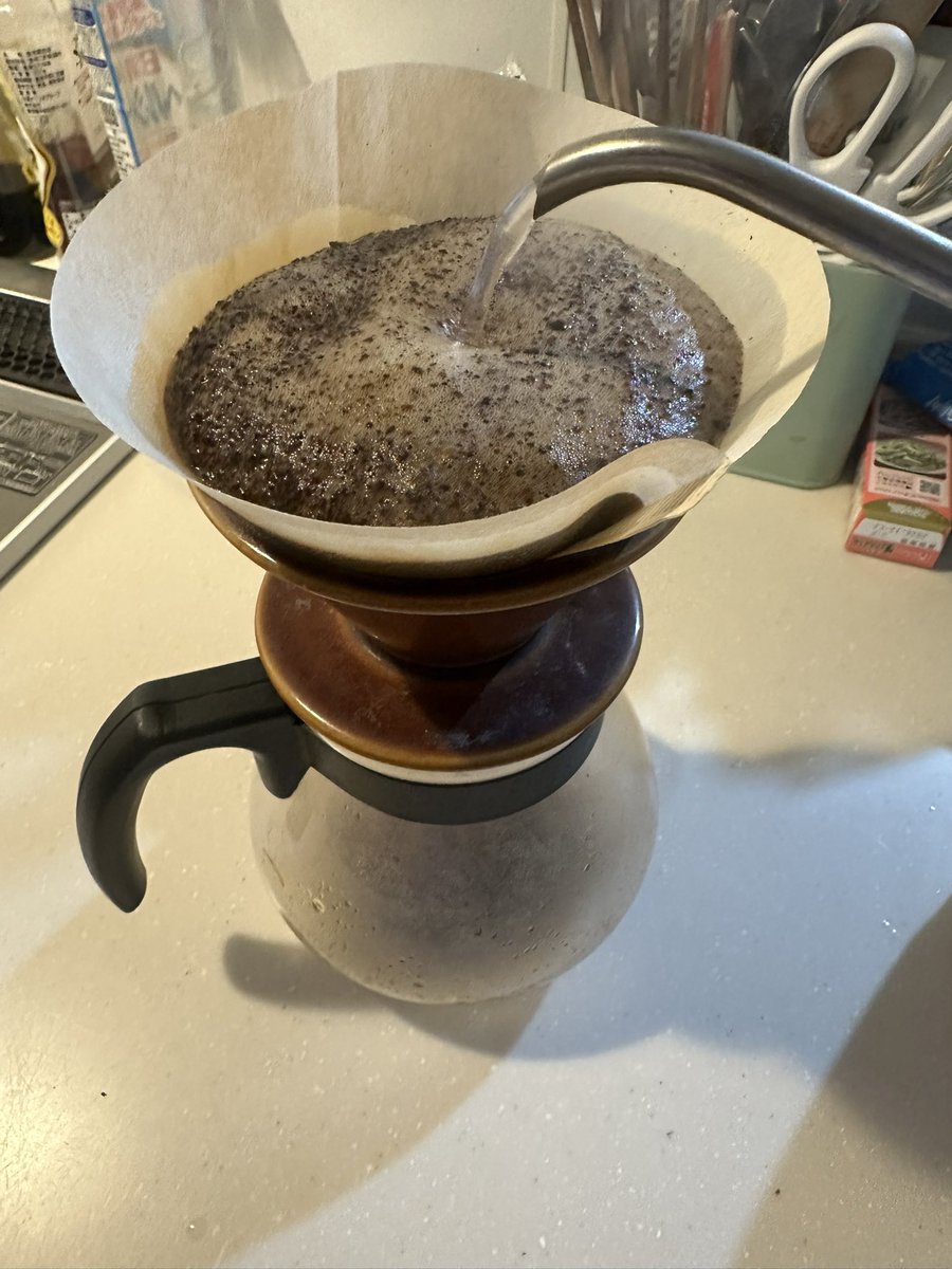 1週間ぶりのカフェイン☕️あぁー走りたすぎる…