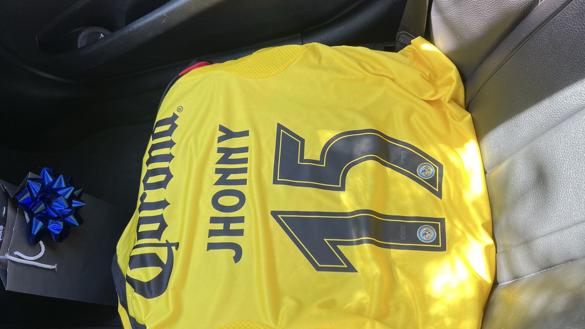 Hoy ganamos 🦅 y se estrena esta belleza ❤️ <a href="/ClubAmerica/">Club América</a>