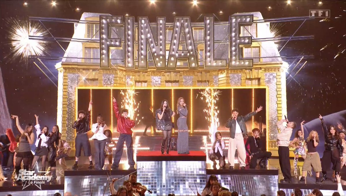 Patviem's tweet photo. C’est partie pour le prime 17 #StarAcademy ⭐️ La finale ⭐️ Ambre vs Léa ⭐️ le 07/02/2026 ⭐️🤩😍🤗 #StarAcademyLeLive #StarAc #staracademyleprime #prime https://t.co/kAbz713559