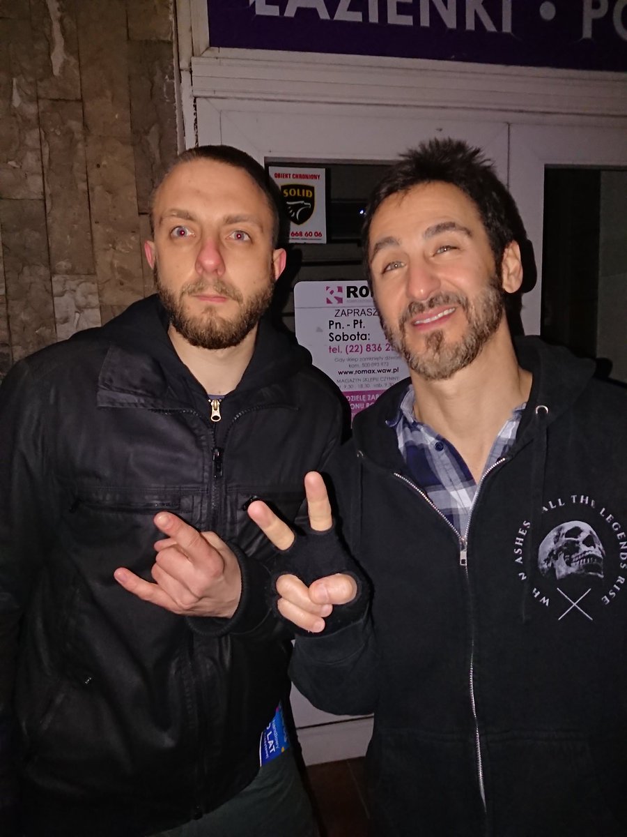 Shcherba33's tweet photo. Happy Birthday Sully Erna My favorite band is Godsmack. https://t.co/gpC9hnDsuF