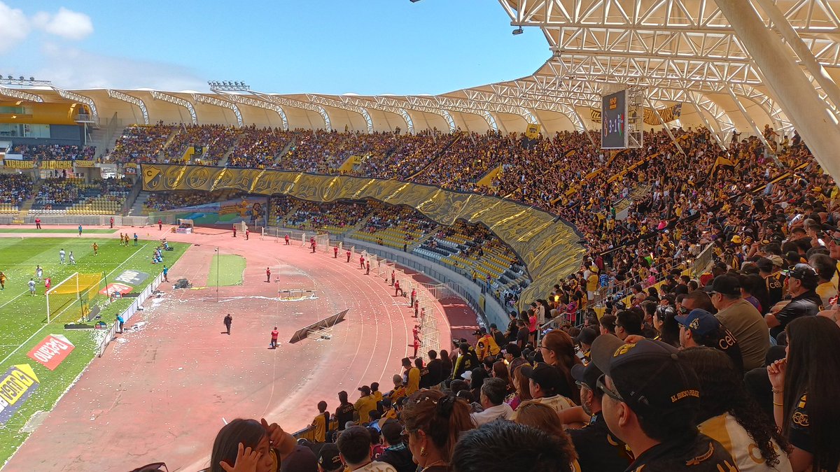 Y se volvió al Templo.
A ver al Campeón!
Triunfo indiscutido de principio a fin
Buen pressing.
Una lástima lo de Elvis y Dixon.
Cornejo, Galani y Gazzolo a gran nivel.
A seguir mejorando hay equipo.
Se viene el clásico.
Fuerza &amp; Coraje Aurinegro!!
Empezaron bien las vacaciones!