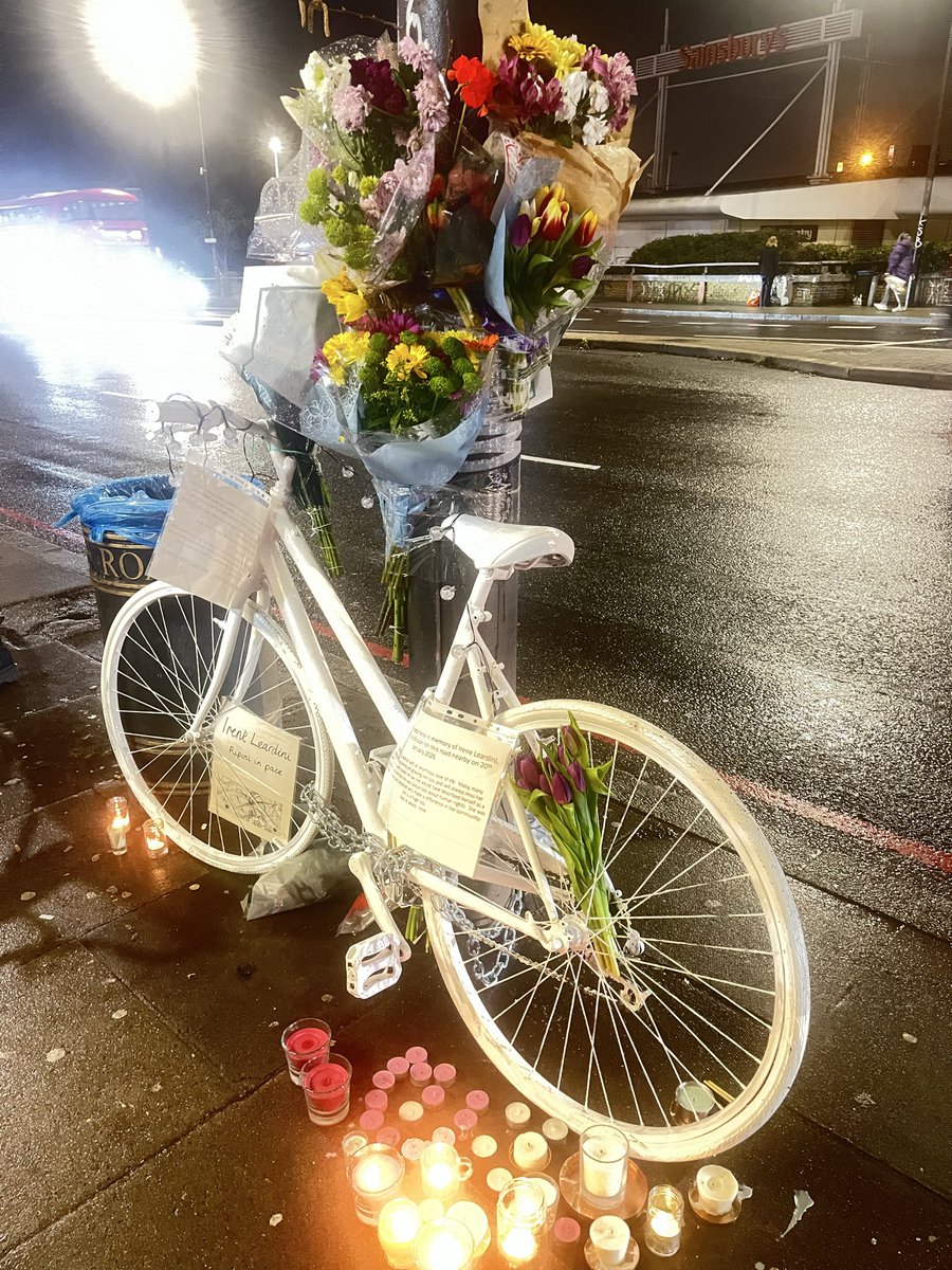 Transpontine tweet media