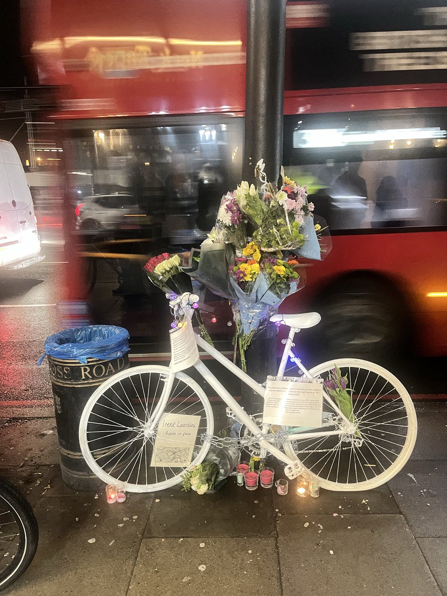 Transpontine tweet media