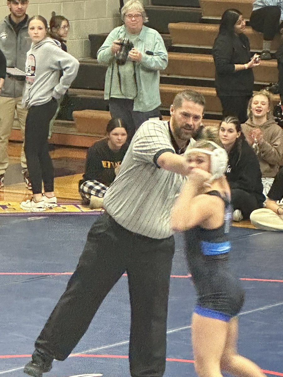 Newman’s 110 lber Blair Grennan with a dominating performance pins her way though the Regional tournament to become Champ!  Next stop Dekalb Sectional