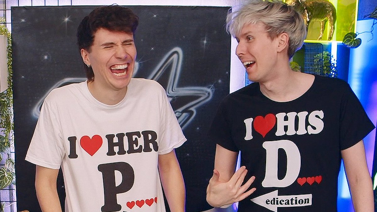 AmazingPhil's tweet image. VIEWERS PICK OUR OUTFITS! youtu.be/6oZBH_cmRUY