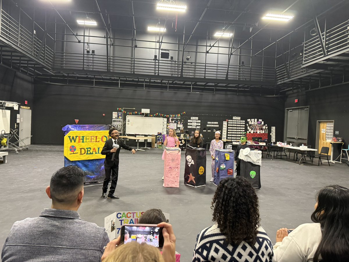 Leslie Thomas tweet media