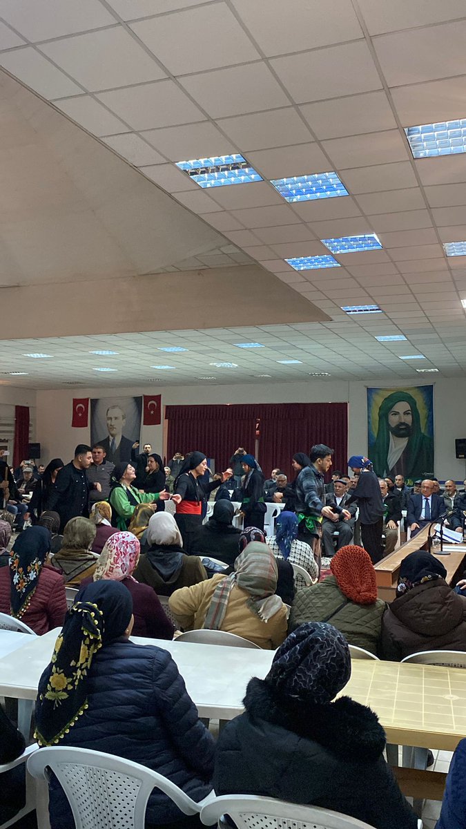 Hızır Cemi...
Ay Ali'dir gün Muhammed 🌹
Aşk ile 🙏