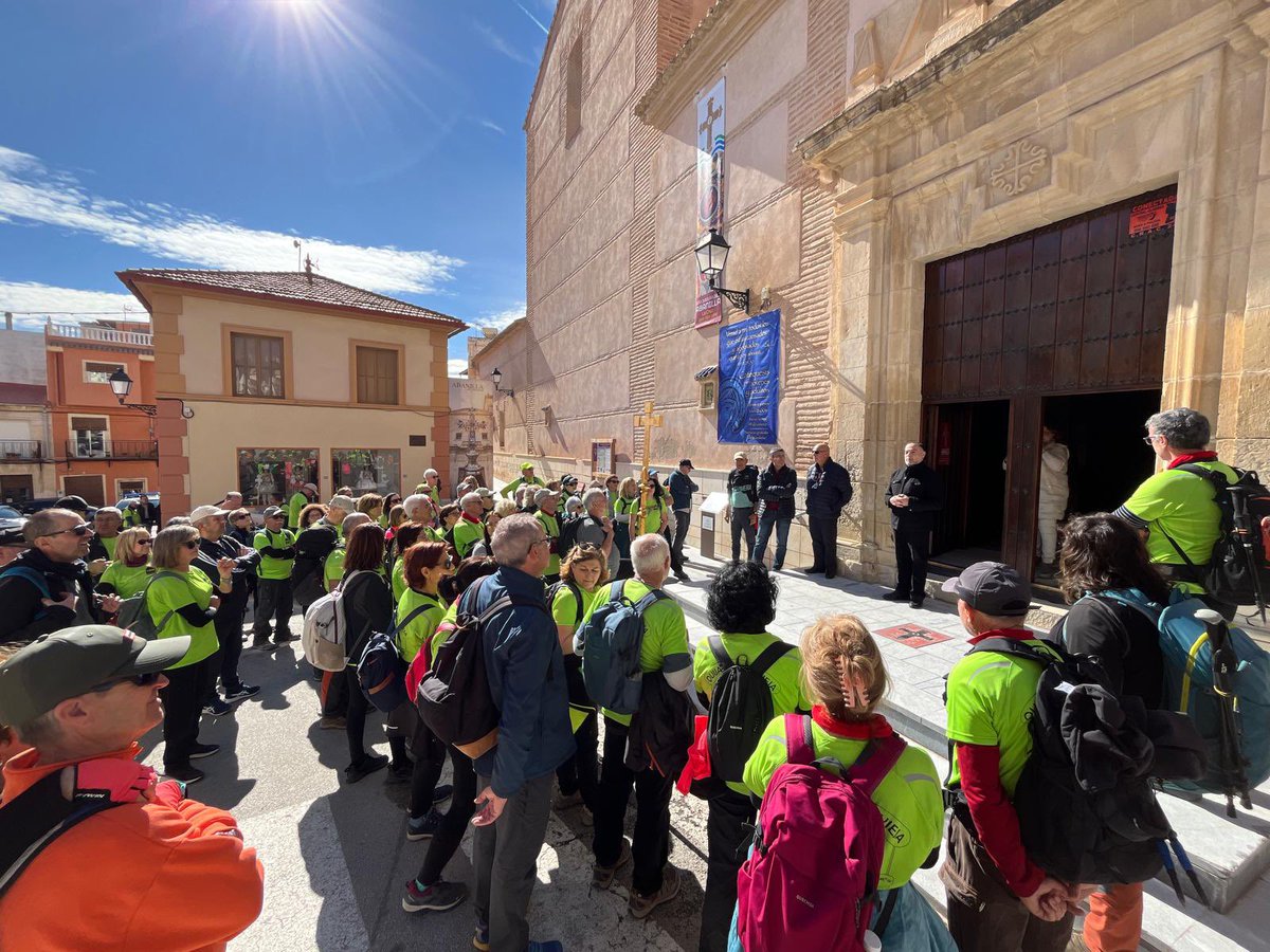 Hermandad de la Santísima Cruz tweet media