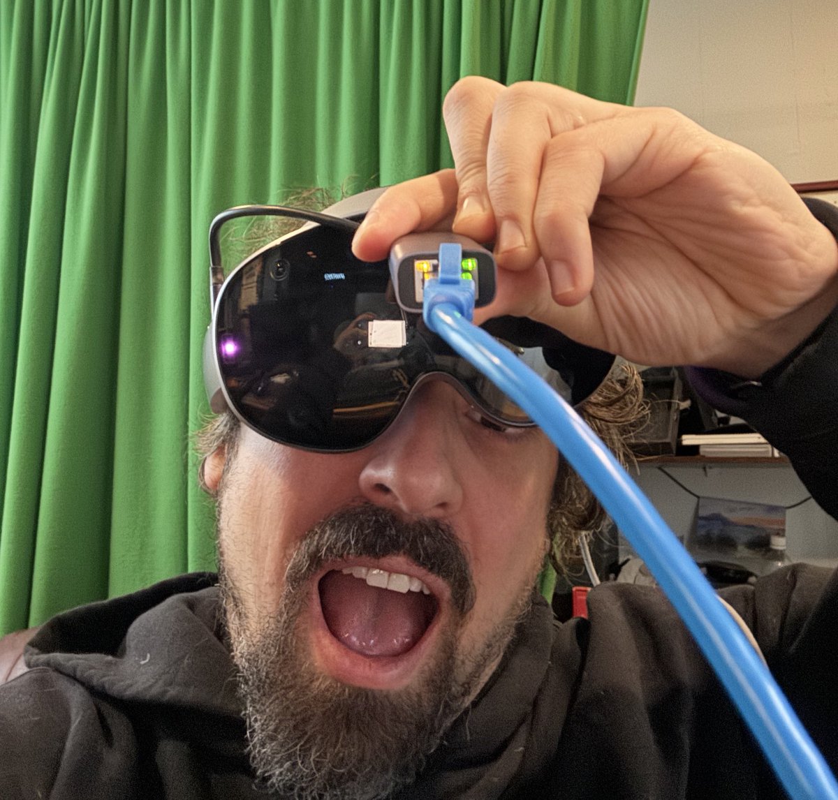 Alex Coulombe tweet media