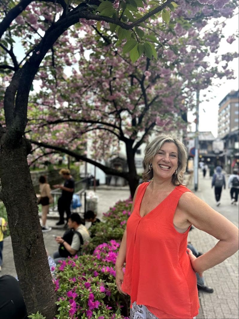 staceyrobbins's tweet photo. Crave scrumptious food, clean streets, kindness, respect &amp; unmatched service? Japan is calling! Join our boutique 9-day retreat: 5 cities, unrushed explore, rest &amp; recenter with amazing souls.  3-4 spots left! https://t.co/nyKaFYJBtF
#JapanRetreat #BoutiqueTravel #SoulfulTravel https://t.co/0gwyUZSERZ