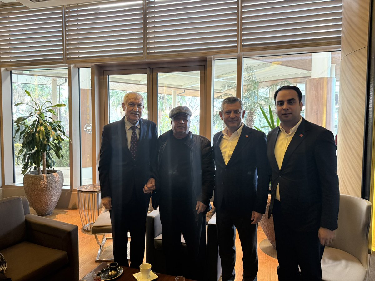 Yan yanayız; dayanışma, umut ve adaletle. Geçmiş olsun Zeydan Başkan.