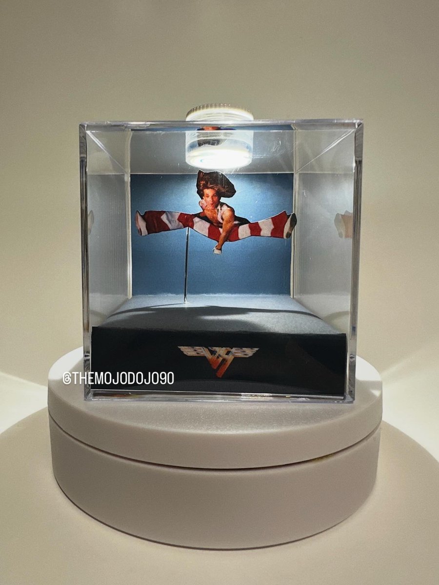 TheMojoDojo90's tweet photo. Now available, David Lee Roth @DavidLeeRoth /Van Halen Dioramas.
Available at: https://t.co/Vd94ObJiLW https://t.co/Ja5pSrSFfx