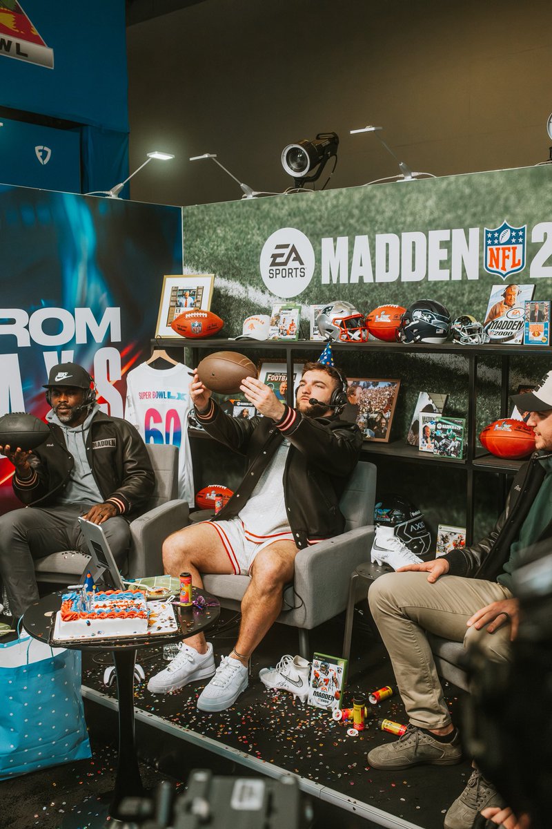 Kurt Benkert tweet media