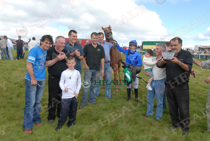 patcashhealy's tweet photo. Dingle Derby Festival 2006 Day 2 @DingleRaces
#20yearsago #archives #fromthearchive #memories #HorseRacing #HealyRacing #ReelingInTheYears #DingleRaces
Push The Button and Conor Harrison win.
(c)https://t.co/voWGTccO7K https://t.co/aRQL9F743t