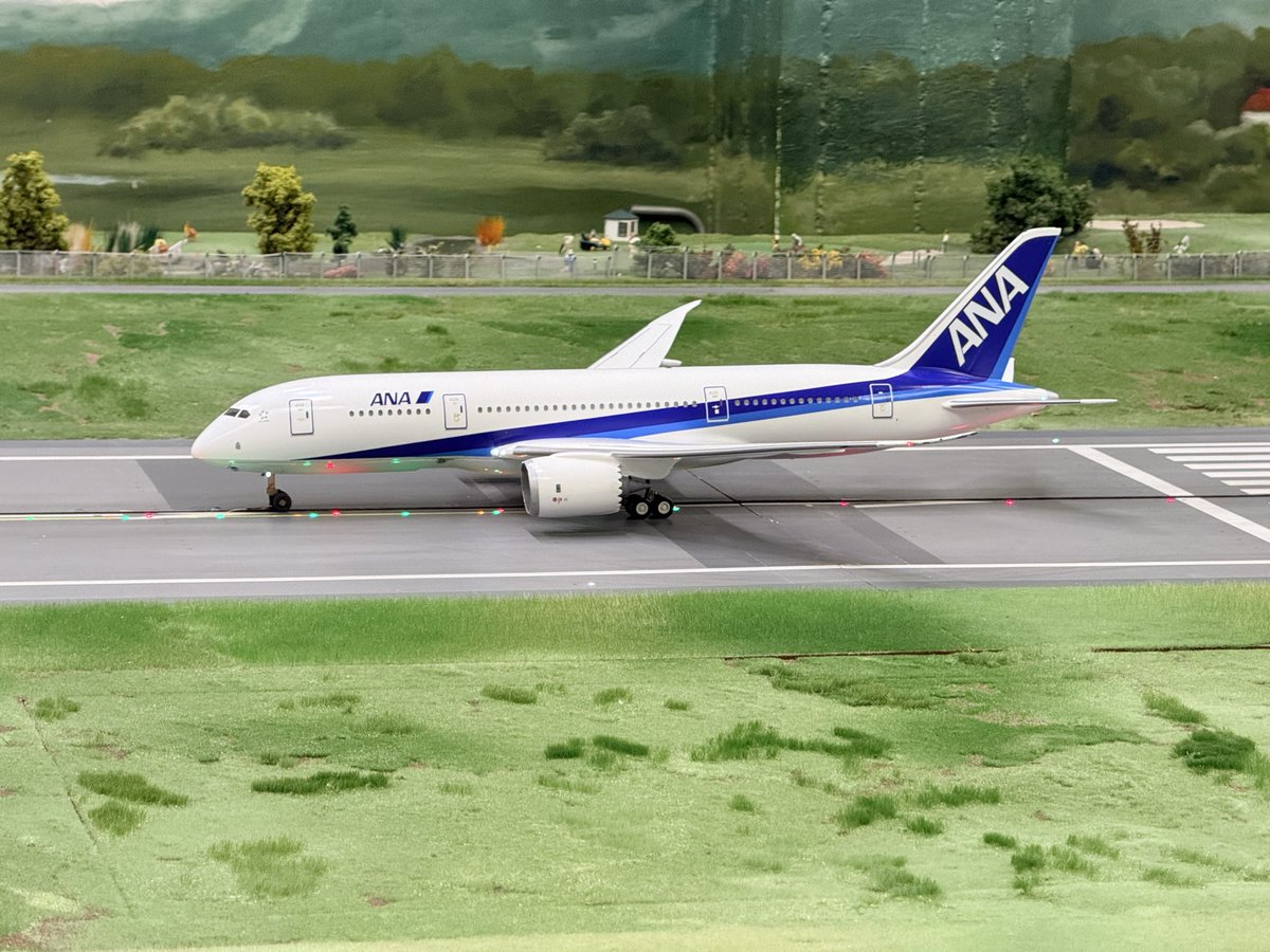 Phibs2001's tweet photo. War heute zum 3. Mal im Miniaturwunderland #Miwula in #Hamburg. Ist immer wieder cool. Gab auch einen kleinen Einblick hinter die Kulissen - z.B. die noch nicht fertige Atacama-Wüste https://t.co/GyLCYAGIqf