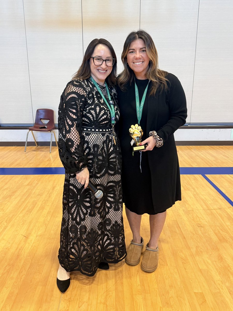 A_MinearAHL's tweet photo. One of my favorite things we starting doing this year at our Husky of the Month assemblies is recognizing a #CPSbest staff member for our #AHL_AVID focus. This month we celebrated Ms. Mangnall and Ms. Staton for being incredible writers and inspiring a love of writing in their classrooms— a new highlight of my career to do something this special for our hard working #TrustyHuskies!
