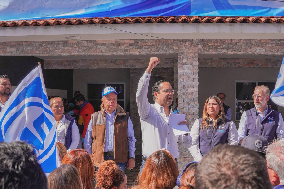 JosueGro's tweet photo. ¡En Corregidora el PAN late con más fuerza que nunca!
La inauguración del Subcomité en Candiles es reflejo de un partido vivo, organizado y con rumbo, que sigue sumando y construyendo un mejor municipio.

Me llena de orgullo ver a tanta gente comprometida, convencida y lista para seguir dando la batalla por nuestro municipio y nuestro estado. Cuando el PAN está unido, es invencible.