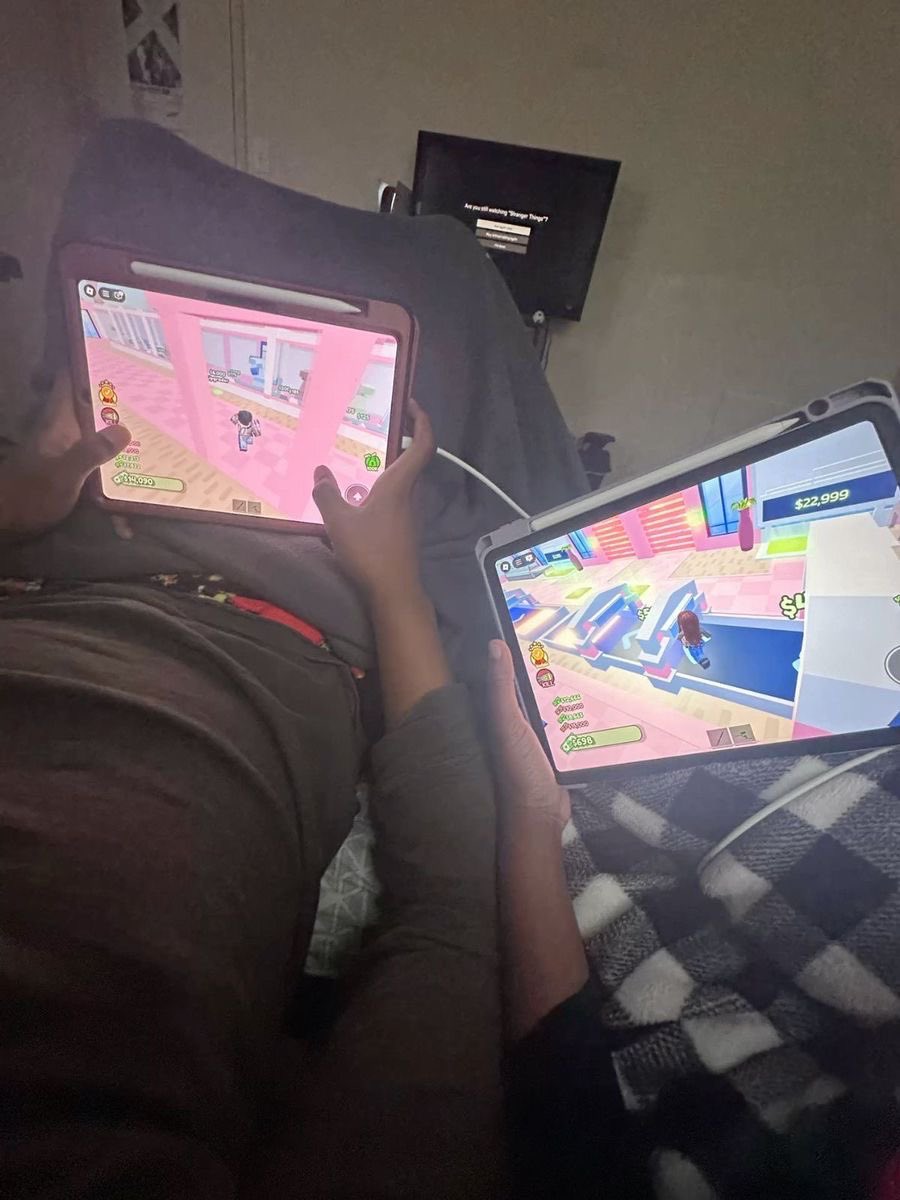 we’re playing roblox <a href="/miograngerr/">mio</a>