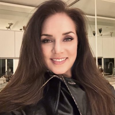 Elena Bluntzer tweet media