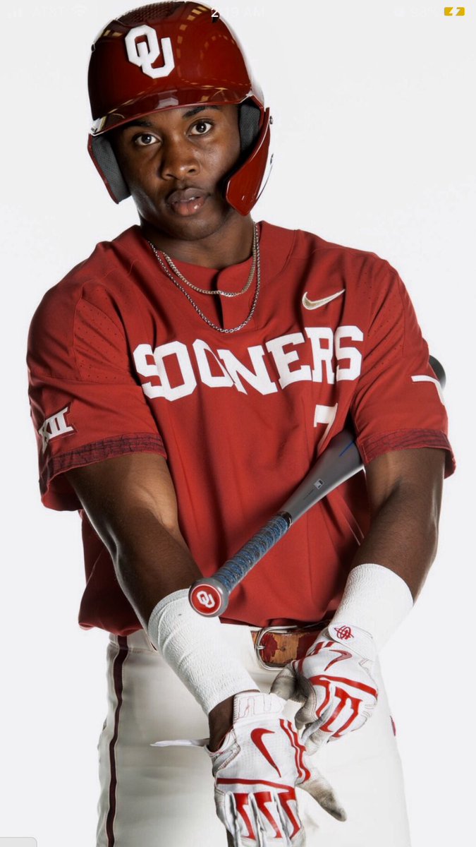mpettis20's tweet photo. @ijustwannarocco @kendall_pettis @JaxonWillits @K1 @a_wise_guy7 Biased for sure! However My Fav #7 is this guy… https://t.co/1mVCI1xjaj