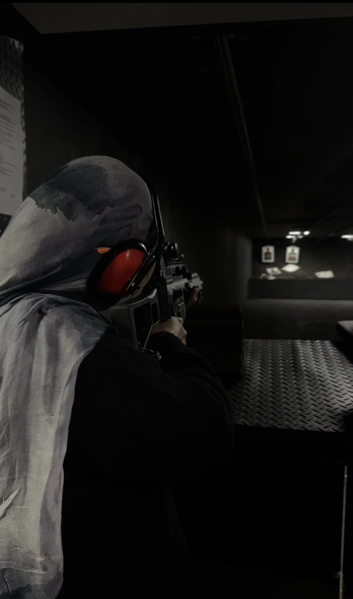 _ziaaaaax's tweet photo. I felt so baddie x (my targets still alive) https://t.co/AuE1c4BB1p
