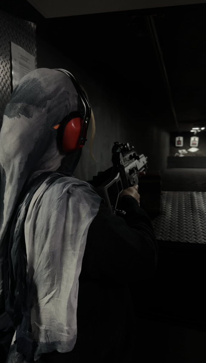 _ziaaaaax's tweet photo. I felt so baddie x (my targets still alive) https://t.co/AuE1c4BB1p