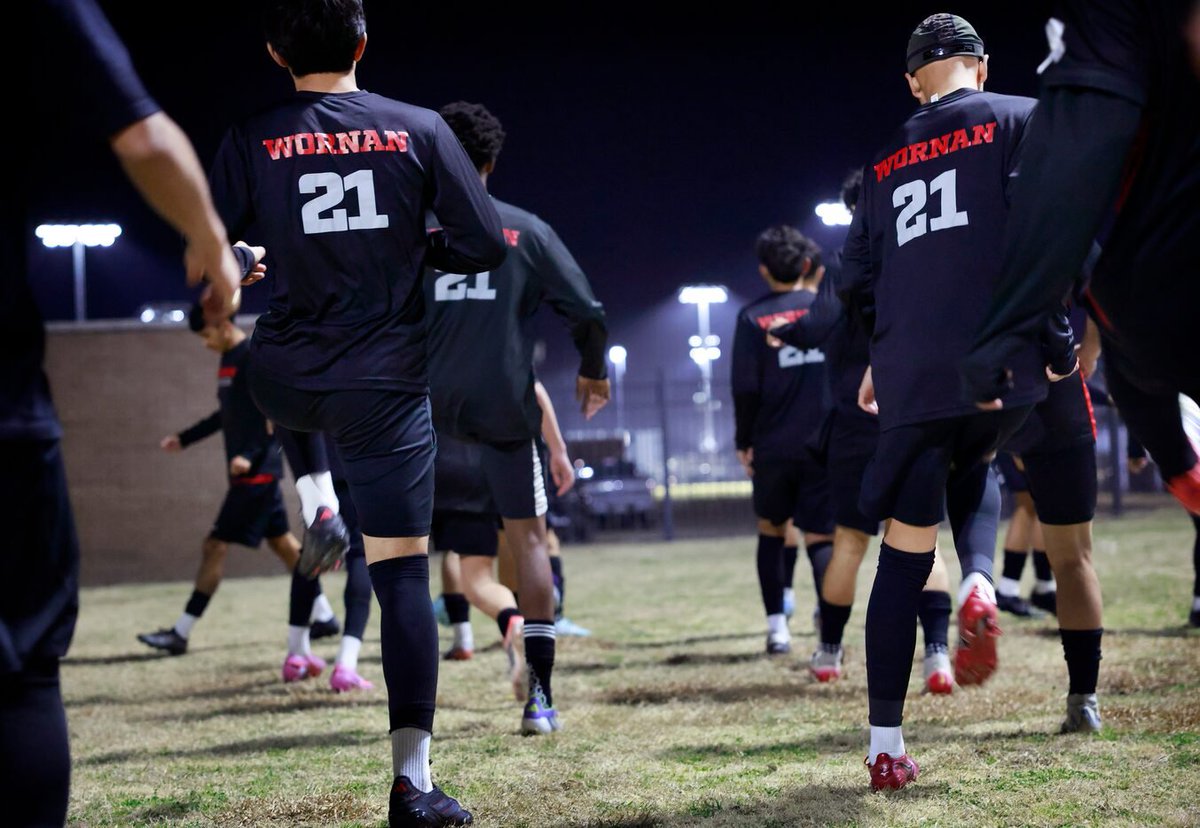 “Honestly, this season, regardless of winning or losing, it’s kind of just about how are we gonna carry him with us forever?"

How Woodrow Wilson boys soccer is carrying on after teammate Wornan Garcia's death less than a mile from campus. #txhssoc

dallasnews.com/high-school-sp…