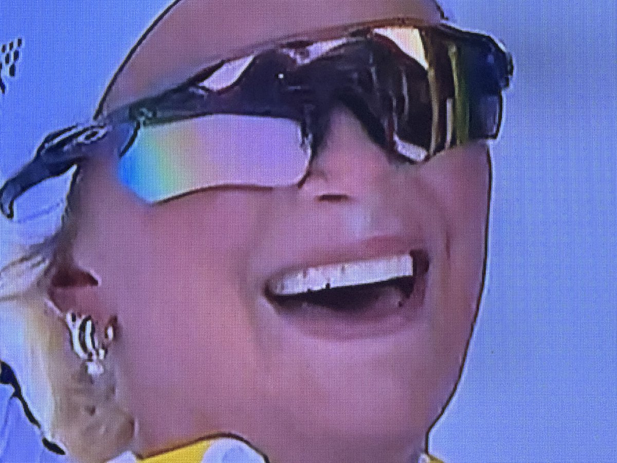 MajorCelebrity's tweet image. #Olympics I’ve officially turned into my #mother—I desperately want to give #tissues to all the #athletes whose noses are running in the #cold! (To the credit of the #iceskaters, they blow their noses before they start their #routines.)