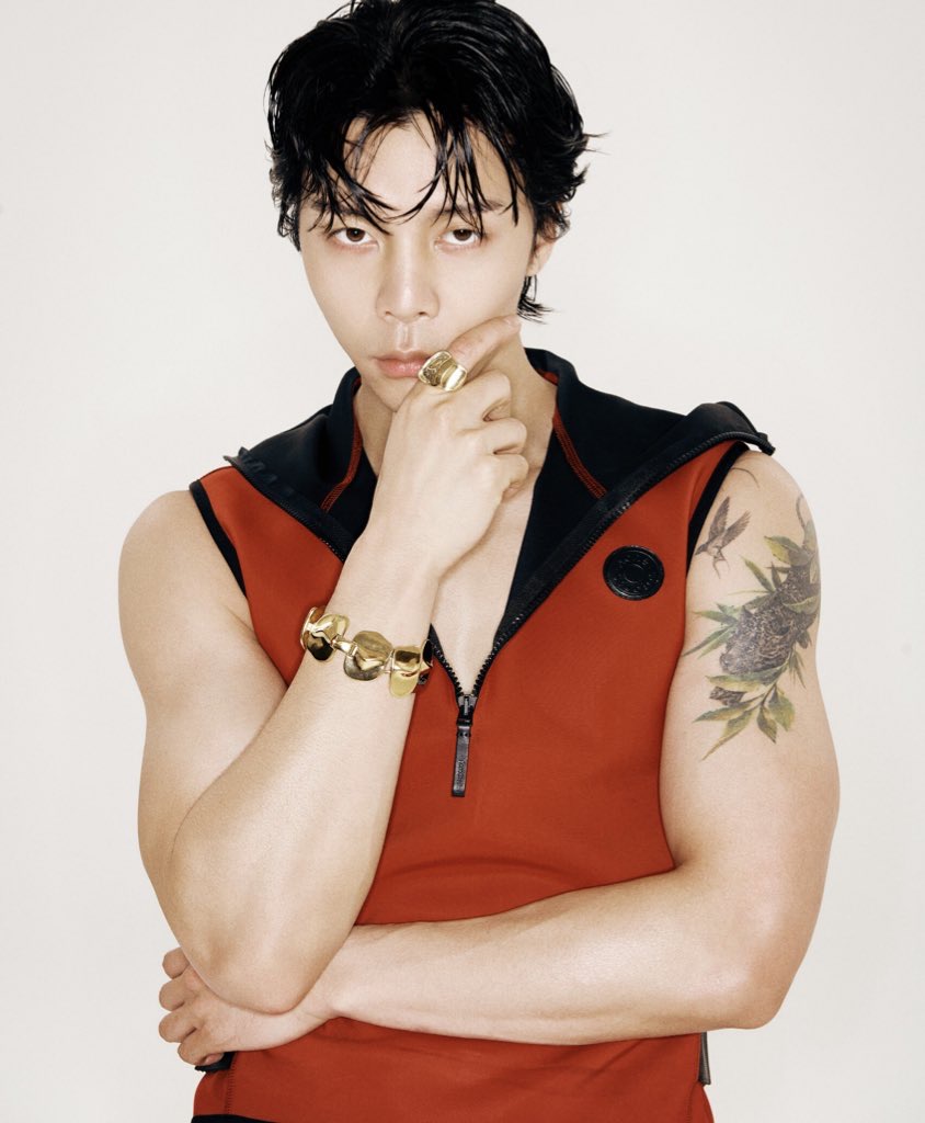 PopBase's tweet image. Happy 31st birthday to the talented Johnny of NCT.