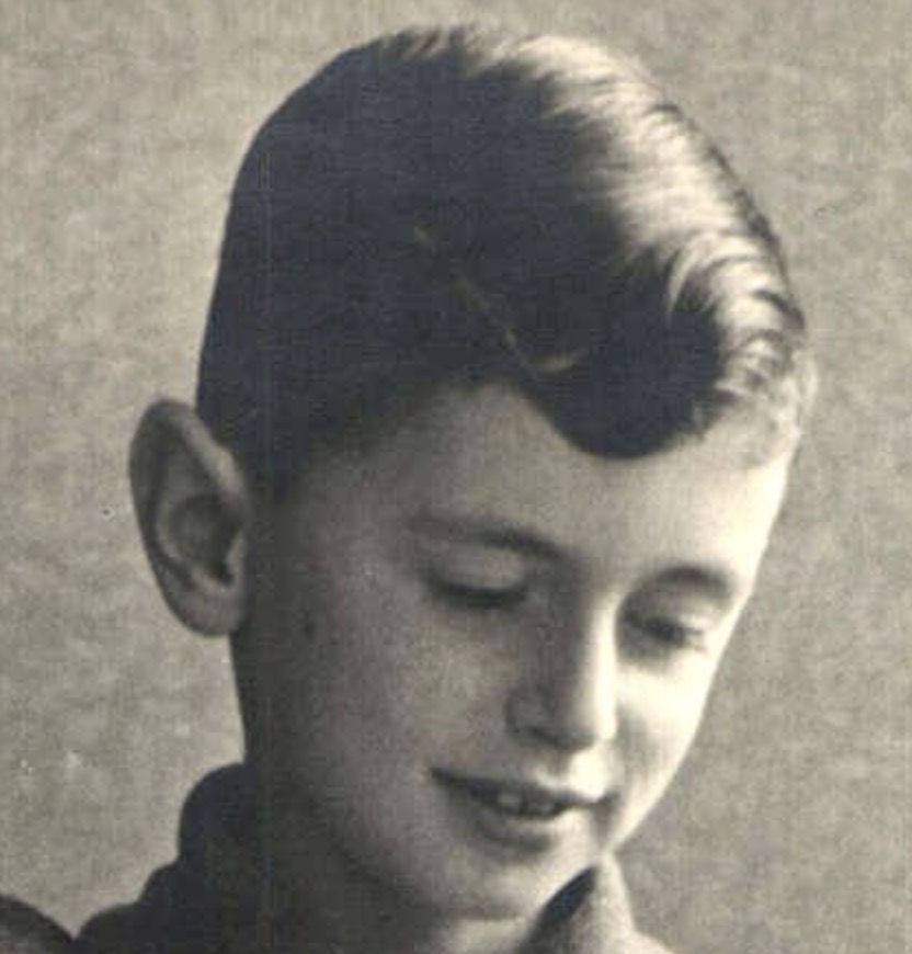 Auschwitz Memorial tweet media