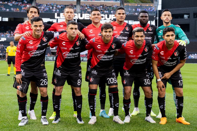 Chivas comenzó el torneo ganando 5 partidos consecutivos, algo que se dice fácil pero que para que se den una idea, equipos como Atlas jamás han comenzado un torneo ganando 5 partidos seguidos en toda su miserable historia.