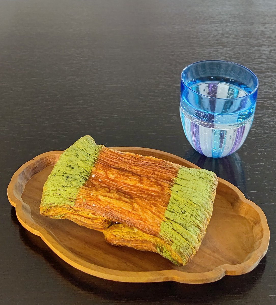 おはよう御座います 🌱

寒波で各地が大変だと聞きます❄

皆さま､お気をつけ下さいませ。m(_ _)m

＃ル・ブーランジェ・ドゥ・モンジュ
＃休日甘味王　抹茶＆小豆