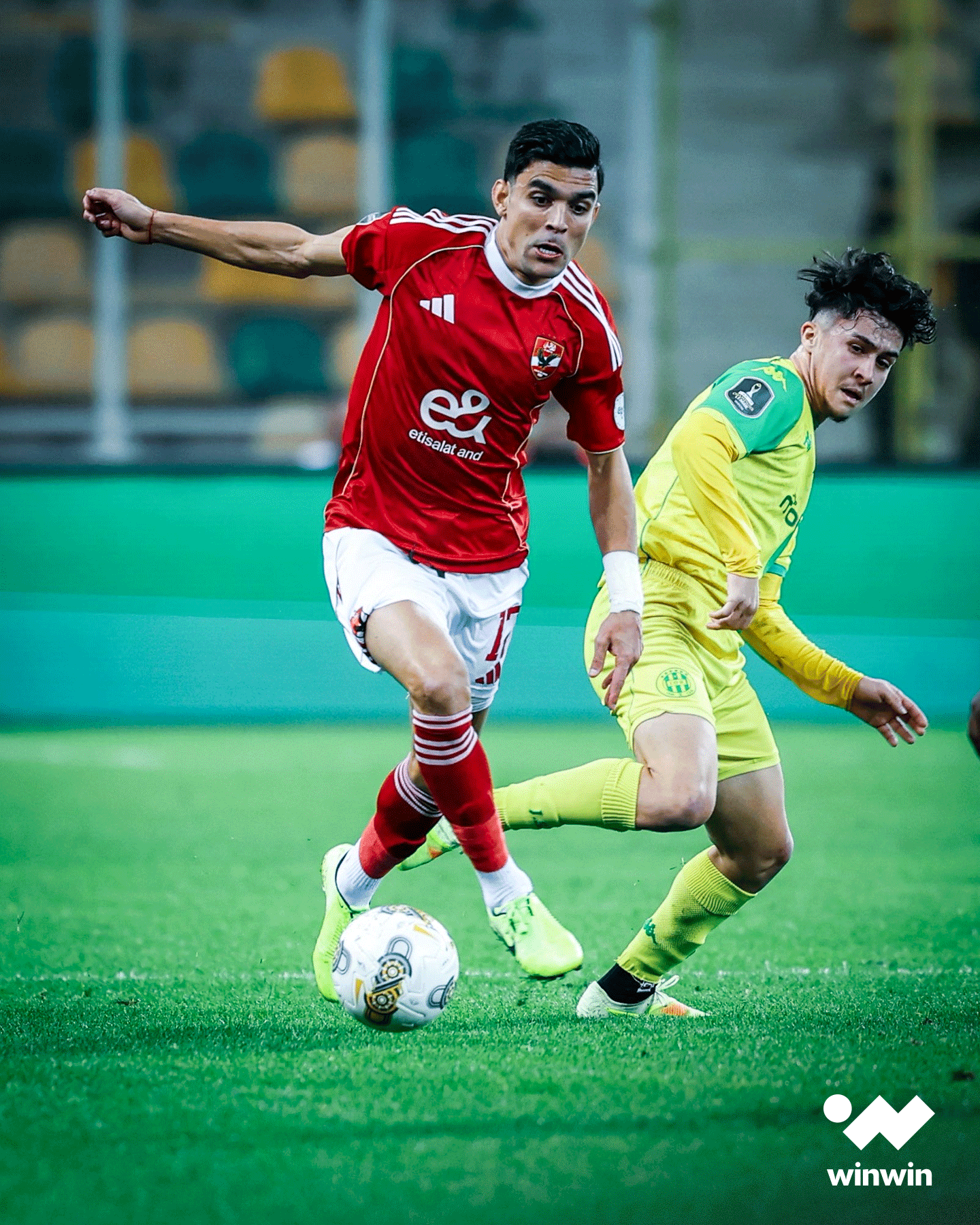 الأهلي يتعادل مع شبيبة القبائل؛ الأهلي يتأهل للمرة الـ30 للأدوار الإقصائية في دوري الأبطال، في حين انتهت رحلة الـJSK في المسابقة. الجيش الملكي يحقق فوزا ثمينًا على يانغ أفريكانز ويبقي آماله عالية للتأهل 