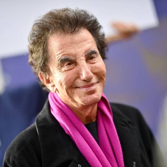 La démission n’excuse rien. Elle révèle un scandale bien plus grand :

La démission de <a href="/jack_lang/">Jack Lang</a> de la présidence de l’IMA de clôt rien.
Elle n’efface rien.
Elle ne répare rien.

Elle ne constitue ni une réponse suffisante, ni un acte de justice morale.

Elle met simplement en