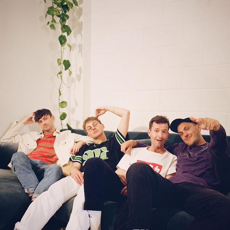 GAEveryHour's tweet image. 