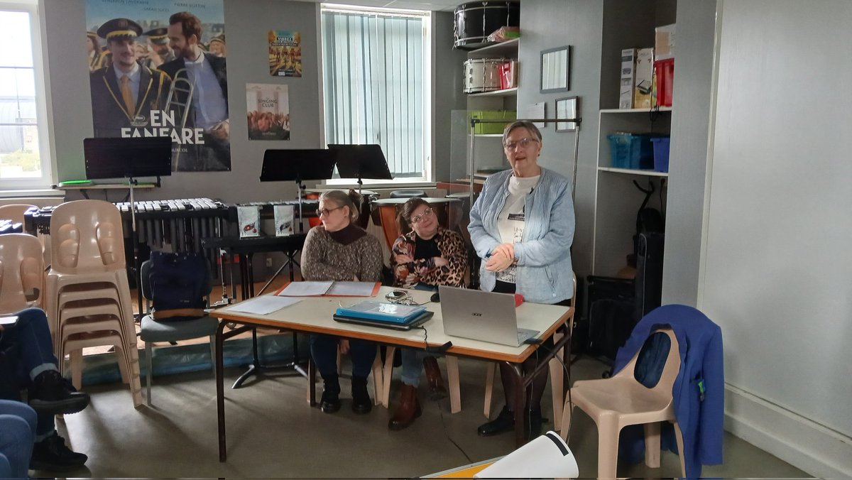 HAllouagne's tweet photo. Cet apres midi, Assemblée Générale de la Musique !
Un temps pour évoquer toutes les manifestations passées et à venir  🦭🐳 
L occasion aussi, apres Aurelien (20 ans) en decembre, de mettre a l honneur 2 autres flutistes, Elisa et Candice pour leurs 5 ans de présence a l Harmonie https://t.co/isk20mXm1n