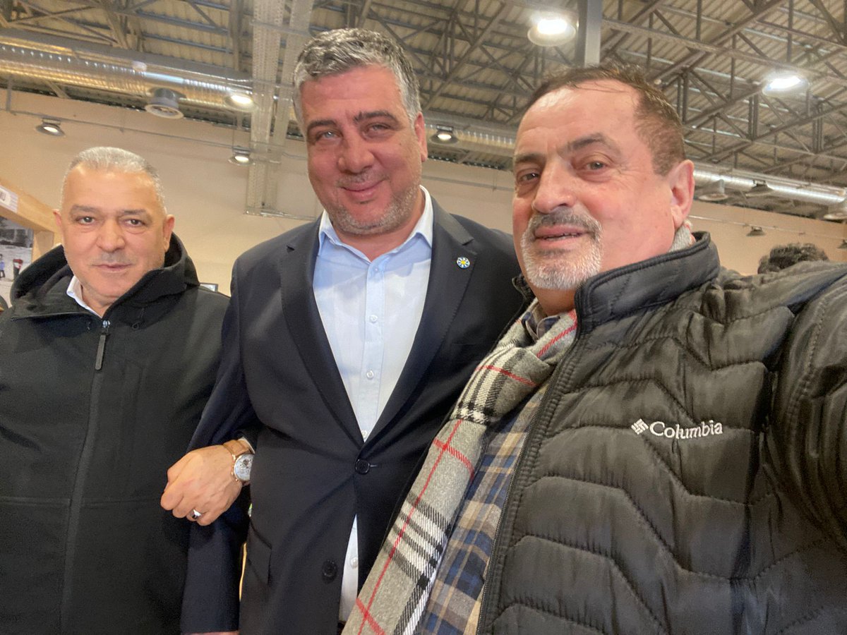 Bahçelievler İYİ Parti İlçe Teşkilatı olarak Kars Tanıtım Günleri’ne katılım sağladık. İl Bşk. <a href="/Yucel_Coskun/">Yücel Coşkun</a> ve 3.Bölge Teşkilat Bşk. <a href="/mesutdursunn/">mesutdursun</a>’un katılımlarıyla gerçekleşen bu anlamlı etkinlikte; Kars’ın kültürünü,birlik ve dayanışma ruhunu hep birlikte yaşadık
<a href="/mbcakiroglu/">Mehmet Burak ÇAKIROĞLU</a>