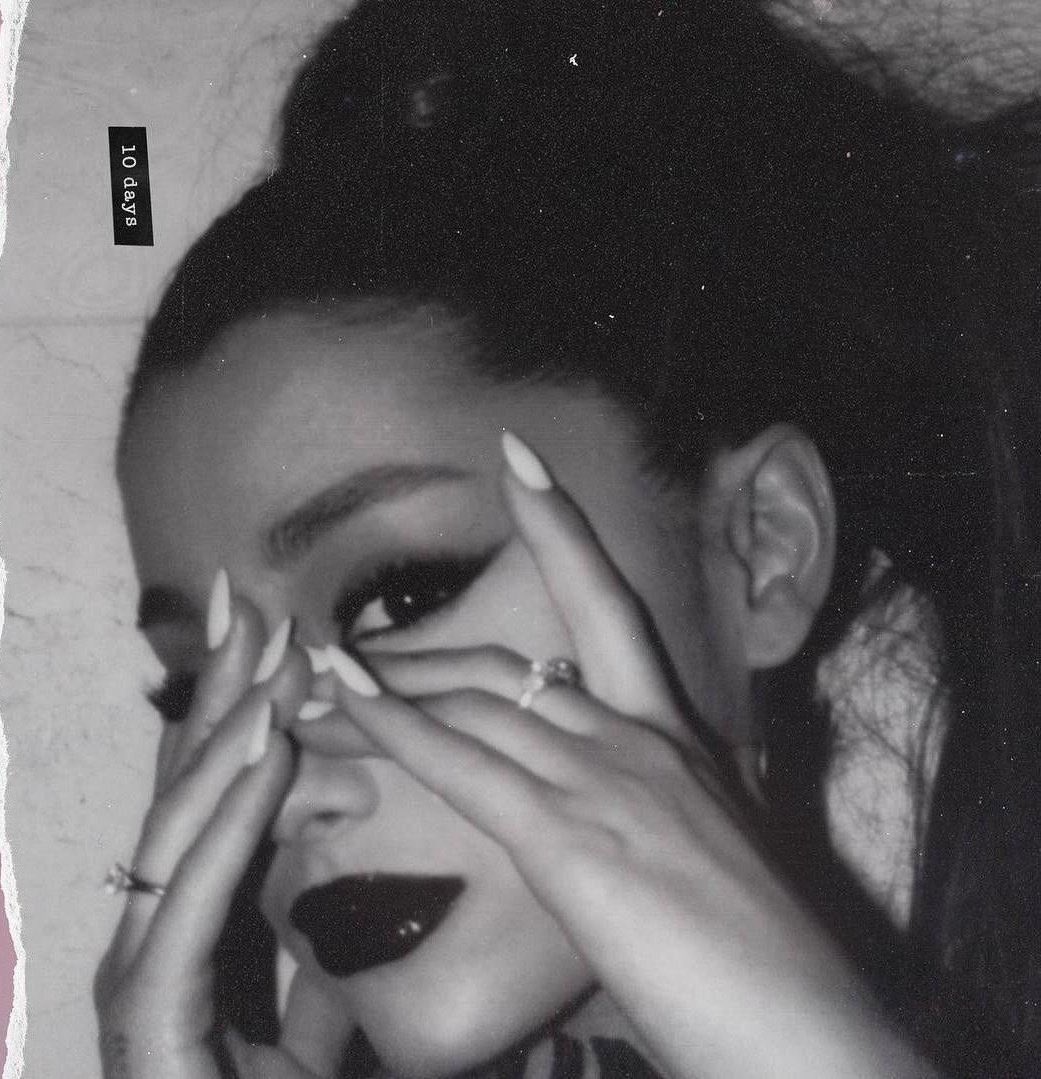 thearianahub's tweet image. .@billboard rank on “thank u, next” songs:

#1. “thank u, next” 
#2. “ghostin” 
#3. “imagine”
#4. “break up with your girlfriend, i’m bored”
#5. “needy”
#6. “in my head”
#7 “7 rings”
#8. “bad idea”
#9. “NASA”
#10. “bloodline”
#11. “fake smile” 
#12. “make up”