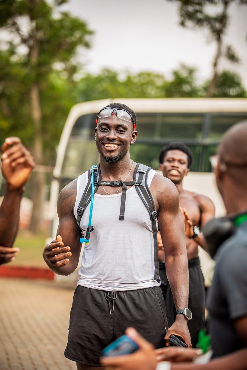 runneralliance's tweet image. "Fall in love or show all 32's"
Us :
#runclub #valentines #ghana #runneralliance #explore