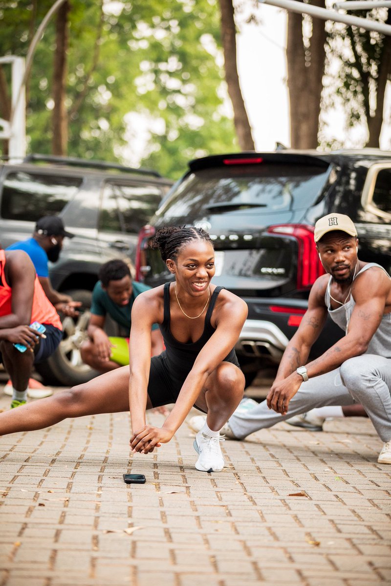 runneralliance's tweet image. "Fall in love or show all 32's"
Us :
#runclub #valentines #ghana #runneralliance #explore