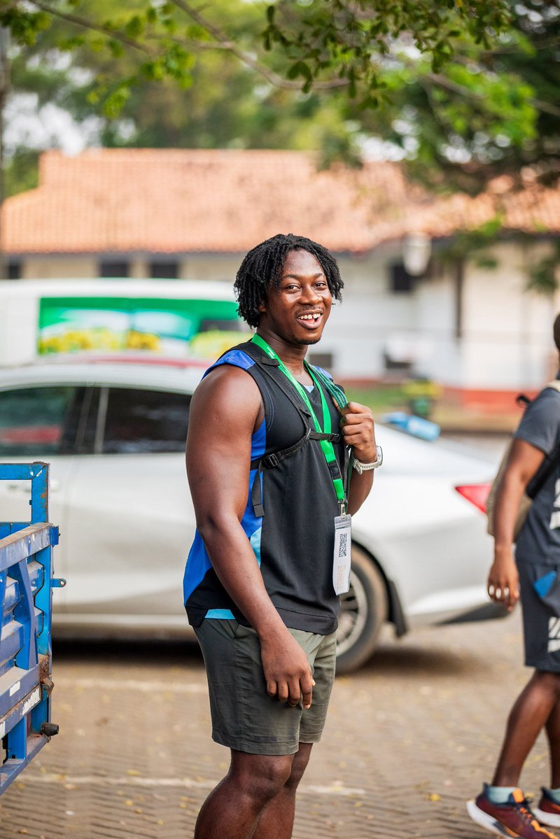 runneralliance's tweet image. "Fall in love or show all 32's"
Us :
#runclub #valentines #ghana #runneralliance #explore