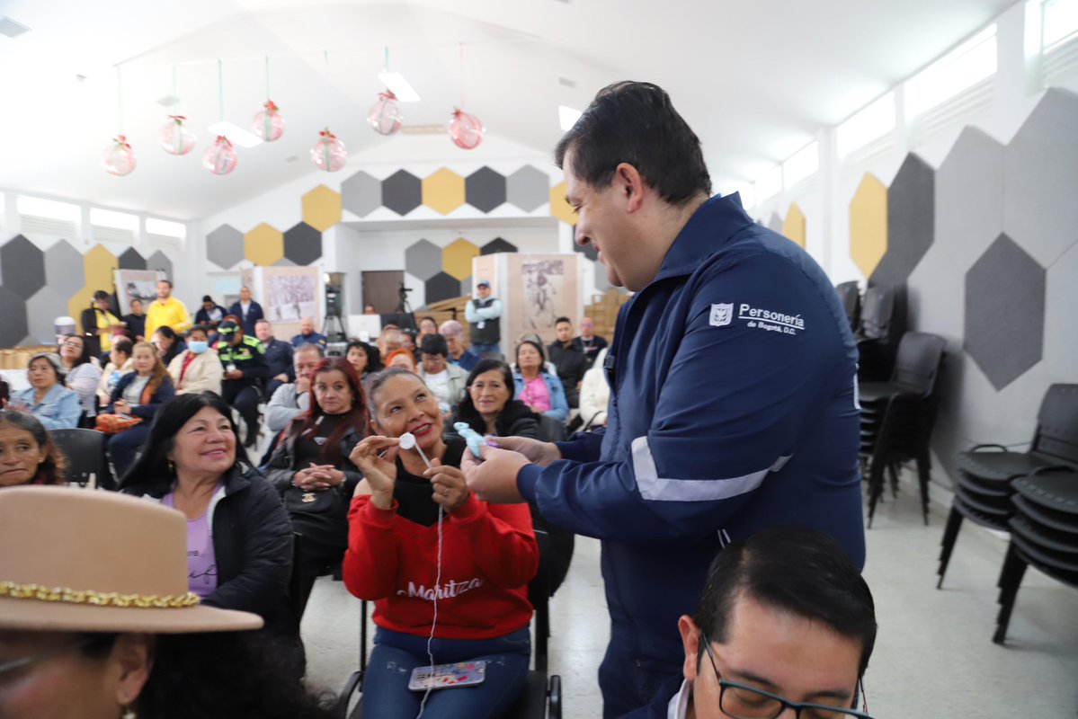 andrescastrofr's tweet image. Hoy lideramos una Audiencia Pública en la localidad de San Cristóbal, un espacio orientado a la prevención, atención y sanción de las violencias contra las mujeres en zonas de alto impacto comercial.