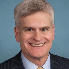 Read my essay: kiss ass #SenatorBillCassidy thanks #trump for taking down racist video!
robertpaulreyes.com/lackey-sen-bil…