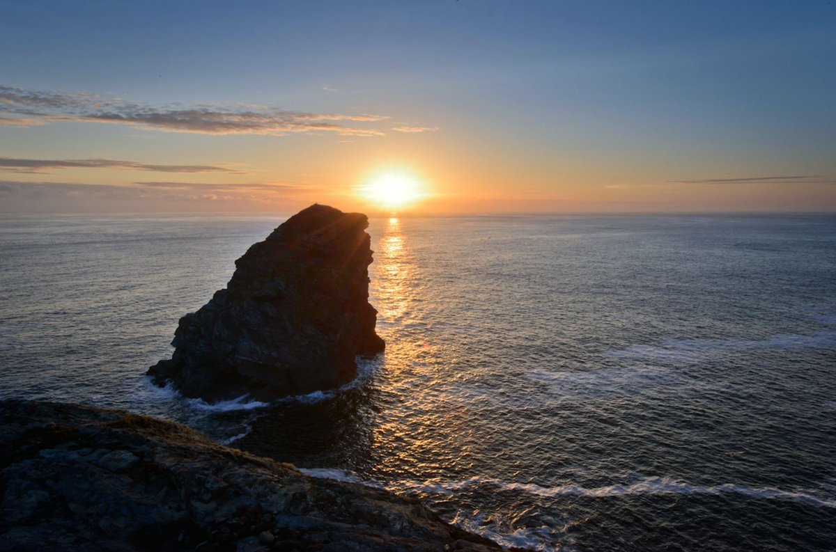 Hear Anna Staud from the class of 2022 and the Master of Education class of 2024 reflect on how today's gospel reading suggests that true rest draws us deeper into fellowship and renews our vocational callings.
podcasts.apple.com/us/podcast/fai…