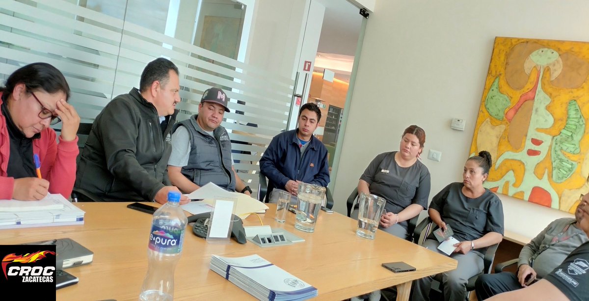 FrocZacatecas's tweet photo. 𝕾𝖎𝖓𝖉𝖎𝖈𝖆𝖙𝖔 𝖆𝖈𝖙𝖚𝖆𝖓𝖙𝖊
Comision revisora salarial en integración del pliego petitorio del hotel fiesta inn, instrucción del líder nacional Isaías González Cuevas., trabajar por los trabajadores.
#GastonomicosZacatecas
#sindicatocroczacatecas 
#TodosSomosCROC https://t.co/UqbvukOjjs