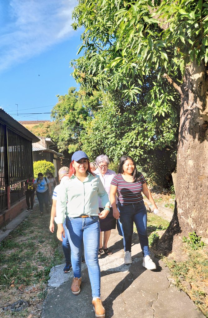 Caminando de la mano de Dios 🙏