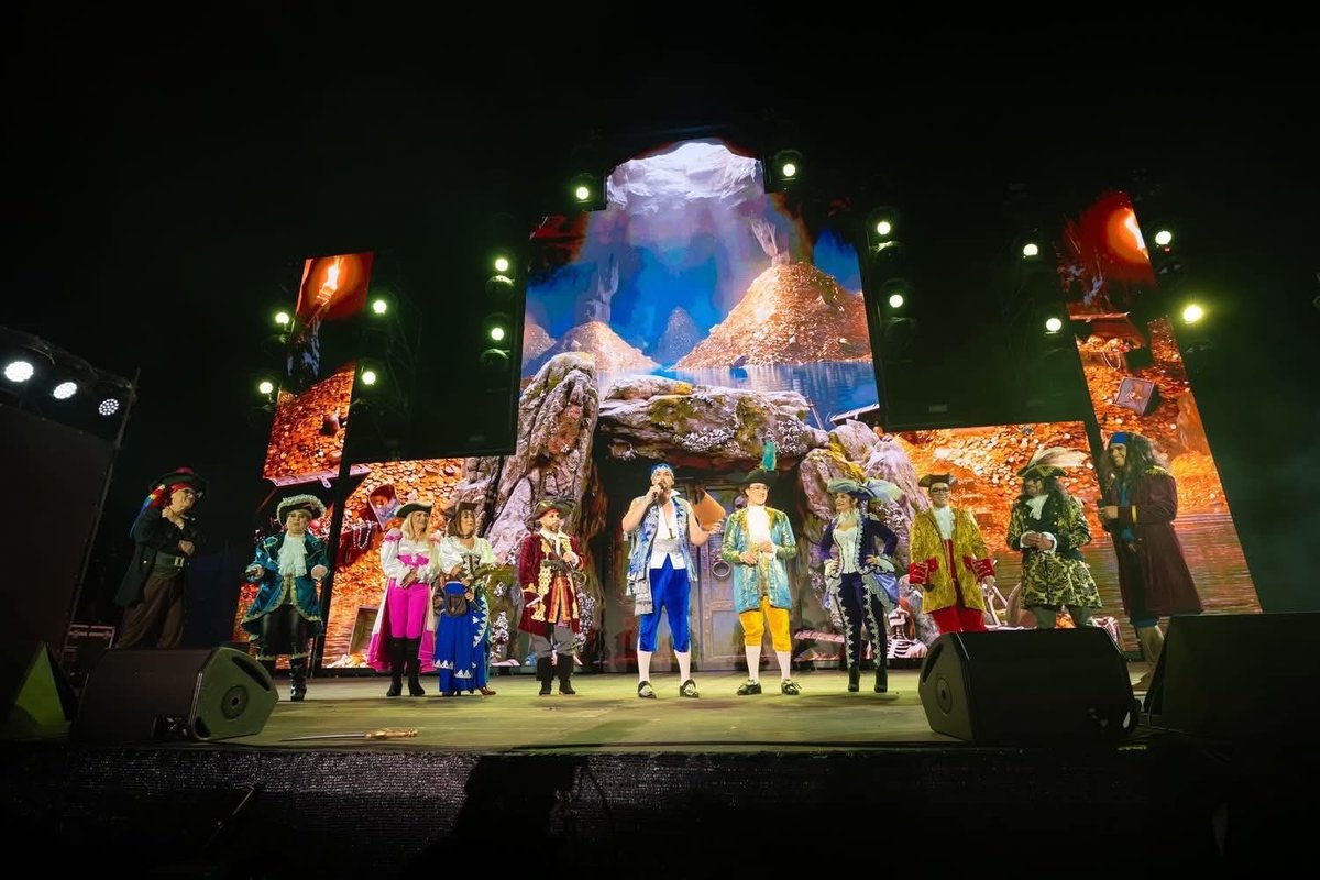 #Carnaval2026|| El pregón de “las viudas” y el pasacalles anunciador inauguran el Carnaval de #Gáldar 2026.
facebook.com/share/p/14TXyM…
#CarnavaGáldar #GranCanaria #CanariasVive #CarnavalCanarias